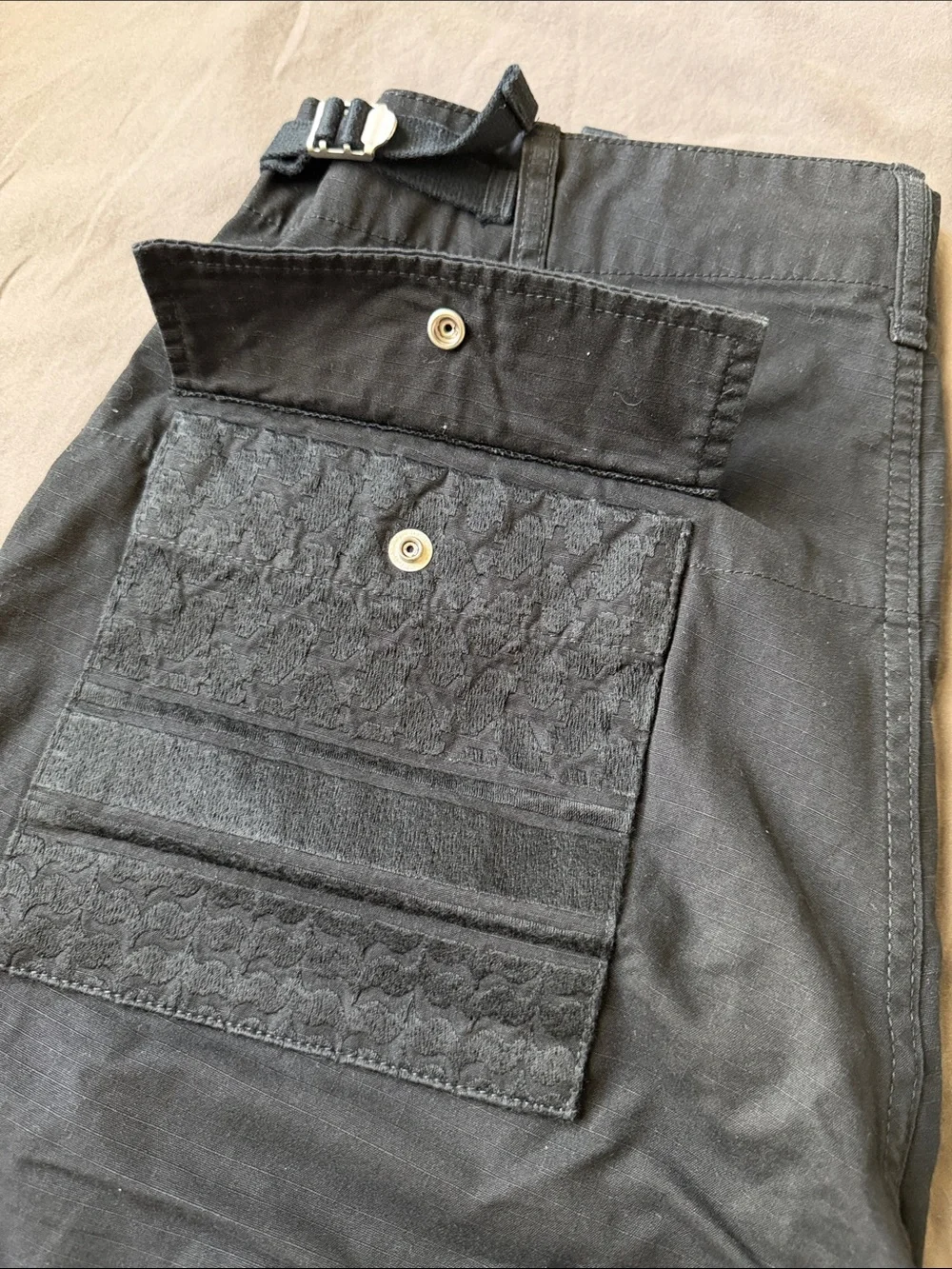 Neighborhood black cotton